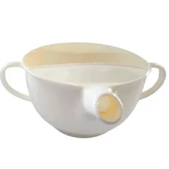 Bezpieczny kubek z dwoma uchwytami