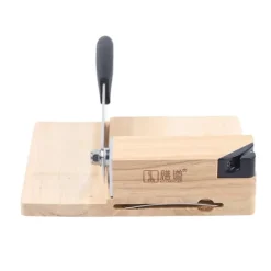 Biltong & Jerky-skärare, guillotin med ek-skärbräda och träbas, hushållsmodell, beige