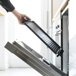 Elektriska Stekpannor & Wokar-Cecotec Electric griddle, 2000 W, with designer structure and stainless steel finish. Adjustable thermostat and non-stick plate with griddle surface, | CDON