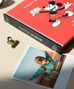 Förvaring Av Fotografier-Disney fotoalbum 16x16 cm – Fira 100 år av magi med Musse – Perfekt för unika presenter och minnessaker