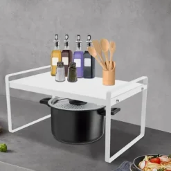 Expanderbar kökshylla, teleskopisk skåpinsats, för köksskåp och bänkskivor, vit