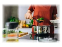 Fiskars Hålslevar-Functional Form - Strainer spoon - 37.2 cm