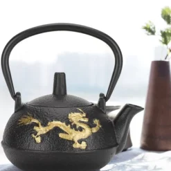 Guld Dragon Iron Tekanna - 0,3L kapacitet, japansk stil, skrivbordsdekoration