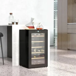 Vinkylar-HOMCOM Vinkylskåp, 65 L Dryckeskyl för 24 Flaskor, Flaskkyl, Vinklimaskåp med Invändig Belysning, 5-20°C, Touch, Svart