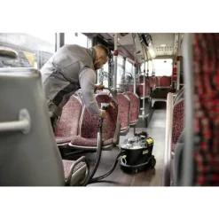 Kärcher Injektor-extraktor - Karcher - Puzzi 8/1 C - Kompakt och lätt - Djupgående rengöring - Jubileumsutgåva