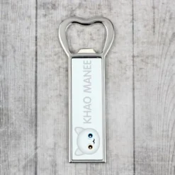 Khao Manee - öppnare med grafik och inskriptionen av varumärket Art-Dog