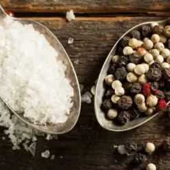 Kryddkvarnset, 30x6x6 cm, Svart, Vit, Trä