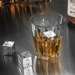 Whiskystenar-Kylande isbitar i metall och stål för whiskydrycker