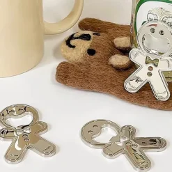 Magnetisk ölflasköppnare Söt pepparkakor i form av zinklegering platt flasköppnare för bartenderkylskåp