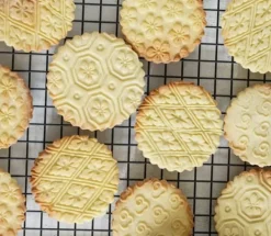 MoodForWood Träkavel 25 cm med handtag, set om 5, graverad, perfekt för bakning - Kimonomönster