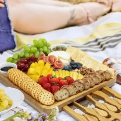 Serveringsfat & Skålar-Ostbricka, snacksfat, pålägg, porslin, julklapp, 33x33