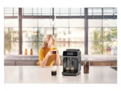 Philips Kaffemaskiner & Espresso-Series 2200 EP2224 - Automatisk kaffekokare med mjölkskummare - 15 bar - kashmirgrå