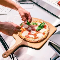 Pizzaspadar-Pizzaspade - OONI - 16 tum - Bambum - Fuktresistent - Lätt att underhålla