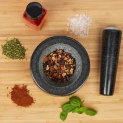 Mortlar & Mortelstötar-Relaxdays Mortel i granit med stötte, robust, för kryddor, örter, mortel i polerad sten, d. 12 cm, 300 ml, grå