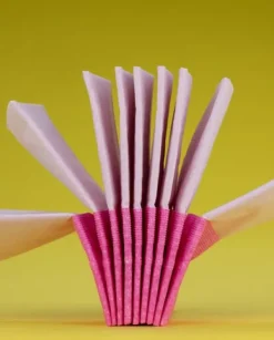 Pappersnäsdukar-Renova Röda etiketter rosa näsdukar 6x9 st