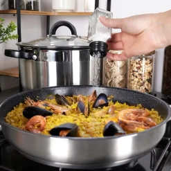 Salt- & Pepparströare-Salt- och pepparkar med stativ, 3 stycken.