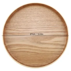 Serveringsbricka i trä för teservis och heminredning