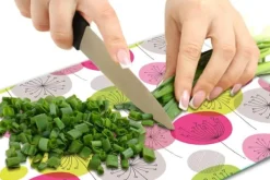 Karottunderlägg-SKÄRBRÄDA I GLAS 52x40 BLOMMOR