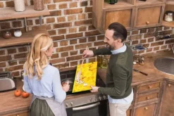 Karottunderlägg-SKÄRBRÄDA I GLAS 52x30 BLOMMOR