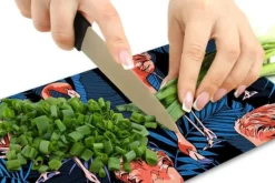 Karottunderlägg-SKÄRBRÄDA I GLAS 52x30 FLAMINGO