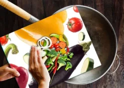 Karottunderlägg-SKÄRBRÄDA I GLAS 52x40 GRÖNSAKER