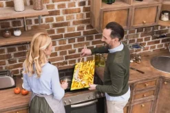 Karottunderlägg-SKÄRBRÄDA I GLAS 52x30 POMMES FRITES