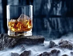 Mat- & Dryckesschabloner-SKÄRBRÄDA I GLAS 52x40 WHISKY