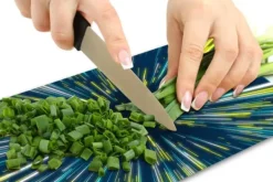 SKÄRBRÄDA I GLASPLATTA 52X30 DELAR