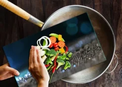 SKÄRBRÄDA I GLASPLATTA 52x30 DROP