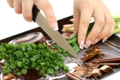 Tallrikar & Bordsserviser-SKÄRBRÄDA I GLASPLATTA 52x40 KAFFE