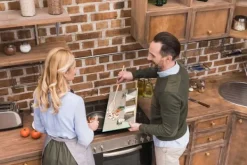 SKÄRBRÄDA I GLASPLATTA 52x30 KAKTUS