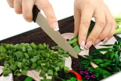 SKÄRBRÄDA I GLASPLATTA 52x40 KÖK