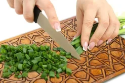 Skärbrädor-SKÄRBRÄDA I GLASPLATTA 52x40 MOSAIK