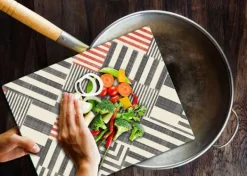 Skärbrädor-SKÄRBRÄDA I GLASPLATTA 52x40 MODERN