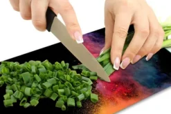 SKÄRBRÄDA I GLASPLATTA 52x30 MODIG