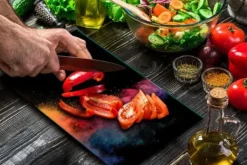 SKÄRBRÄDA I GLASPLATTA 52x30 MODIG