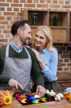 SKÄRBRÄDA I GLASPLATTA 52x40 MODERN