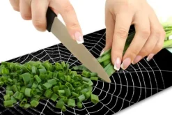 SKÄRBRÄDA I GLASPLATTA 52x30 SVART