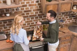 Skärbrädor-SKÄRBRÄDA I GLASPLATTA 52x30 TRÄ