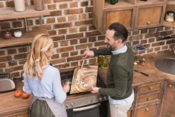 Skärbrädor-SKÄRBRÄDA I GLASPLATTA 52x40 TRÄ