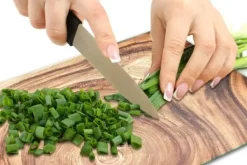 Skärbrädor-SKÄRBRÄDA I GLASPLATTA 52x40 TRÄ