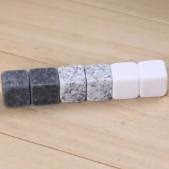 Vin Kylare - Ej specificerad - Naturlig sten - 6 stycken - Svart färg - 2 cm