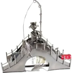 Vinflaskhållare-Vinflaska Ställ - BRUBAKER - Metallskulptur - Fiskare på en bro - 33 cm - Presentidé