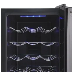 Vinkylar-Vinkyl, 46 liters kapacitet, Temperaturområde 8–18°C, 5 justerbara hyllor, Tyst drift vid 38 dB, Härdat glasdörr