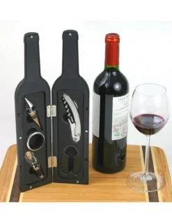 VINSETT I ETT FODRAL I FORM AV EN FLASKA KINGHOFF KH-1166