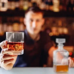 Karaffer-Whiskydekanter, 23x9x9 cm, Transparent