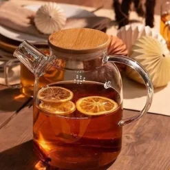 Tebryggare-Wilmax glastekanna 1,6 L med bambulock – spissäker