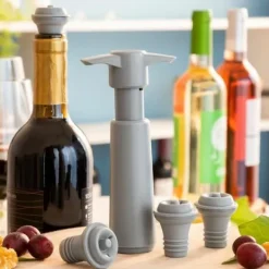 Flaskstopp & Flaskförslutare-Winuum InnovaGoods vakuumpump och vinkorkar (4 korkar)